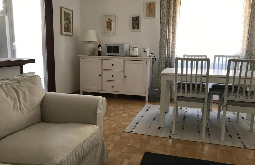 Valeryhomeholiday Trento Centro-1
