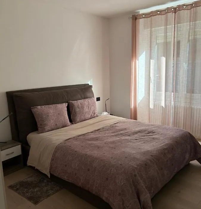 Easy Apartment Trento-1