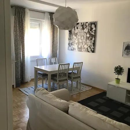 Valeryhomeholiday Trento Centro-2