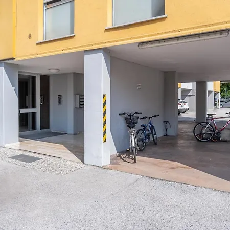 Incantevole Appartamento Con Parcheggio Gratuito-2