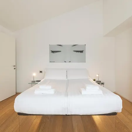 Heart Of Trento Loft & Rooms-3