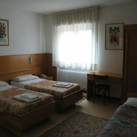 Hotel Oasi-3