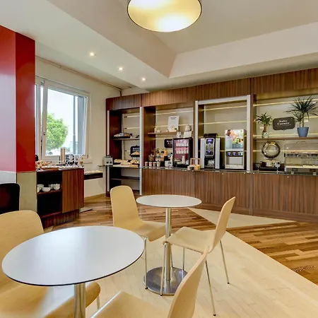 B&B Hotel Trento-3