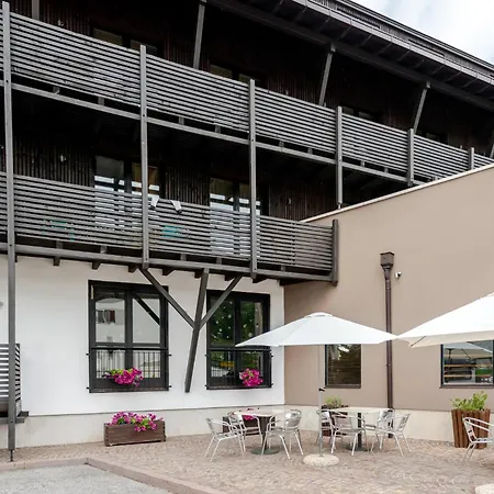 Hotel Dolomiti Chalet-2
