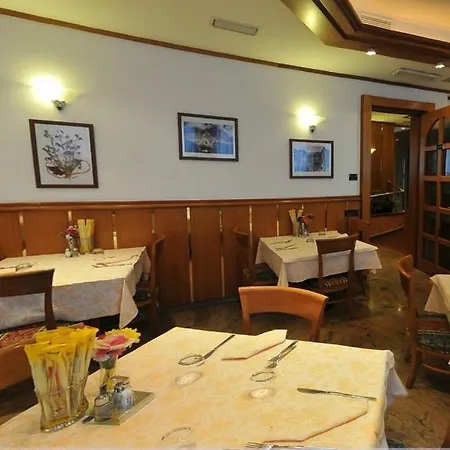 Hotel Vela-2